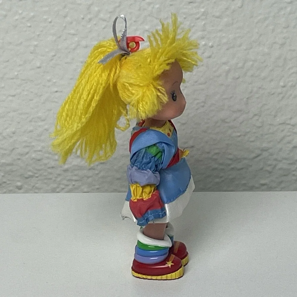 Vintage 1983 Rainbow Brite Doll Plastic Figure 4.5